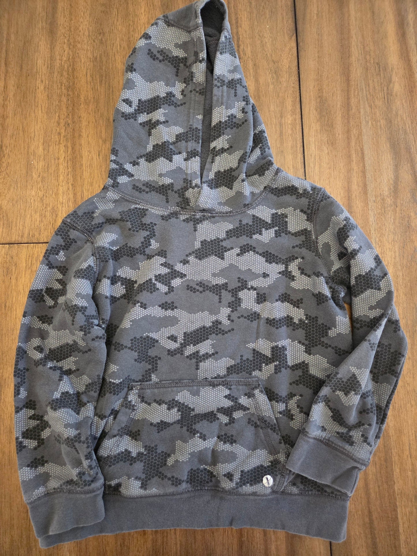 REDUCED Seller 184 boys zip up and hoodie size 7