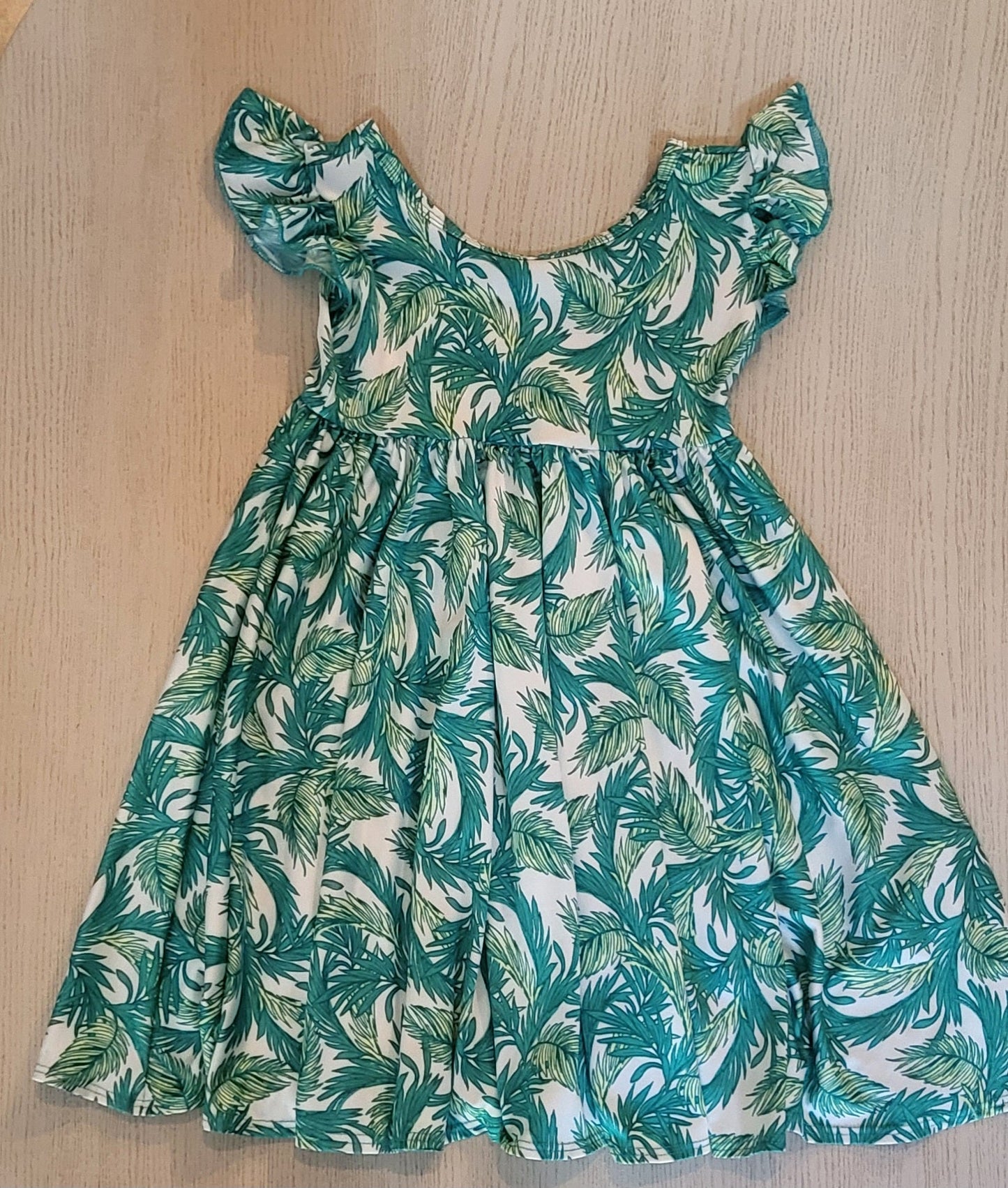 REDUCED: #9---  Girls 3-4. Full Twirl dress perfect for spinning!