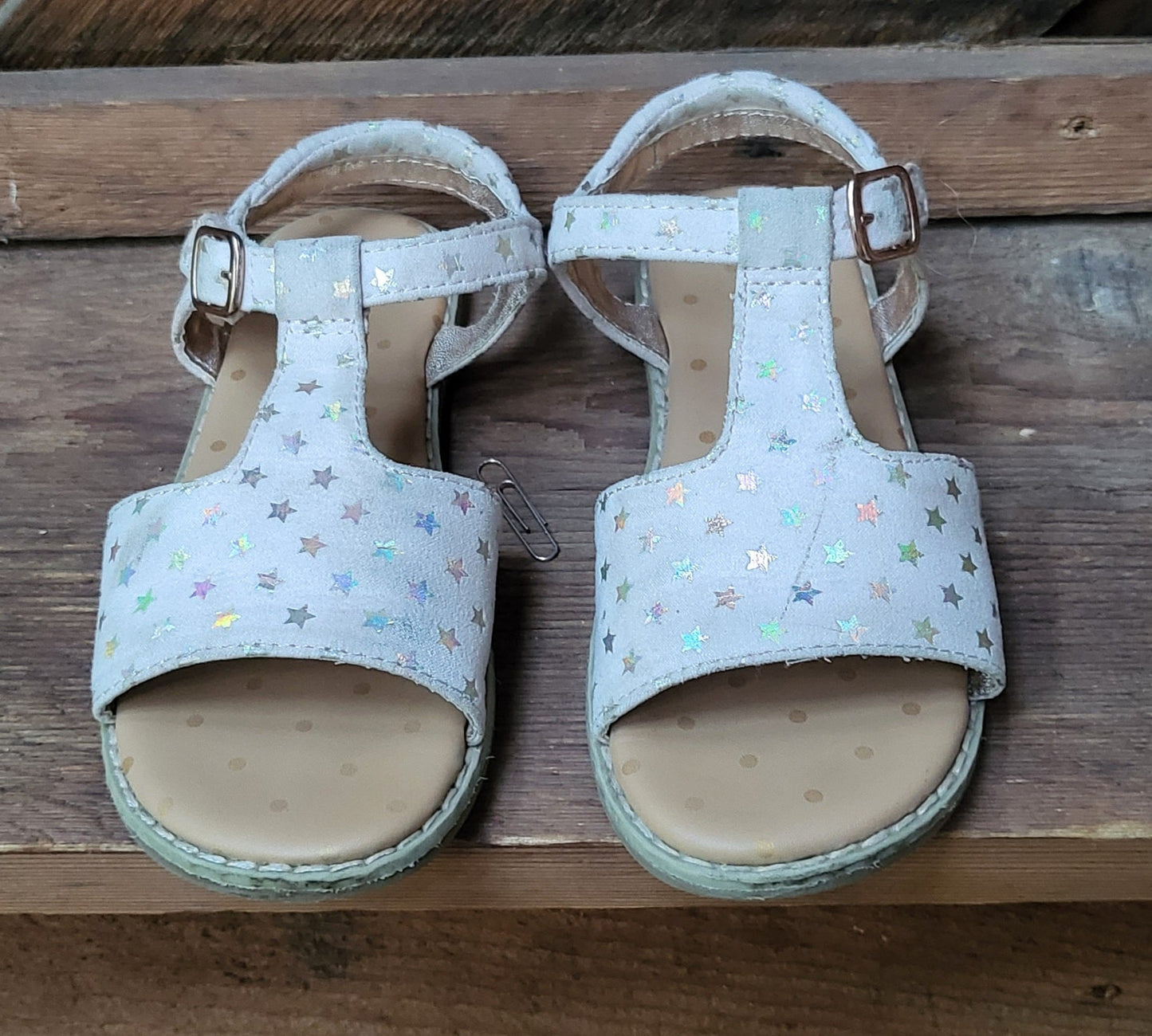 REDUCED: #9--- Girls size 11. Cat & Jack star sandals
