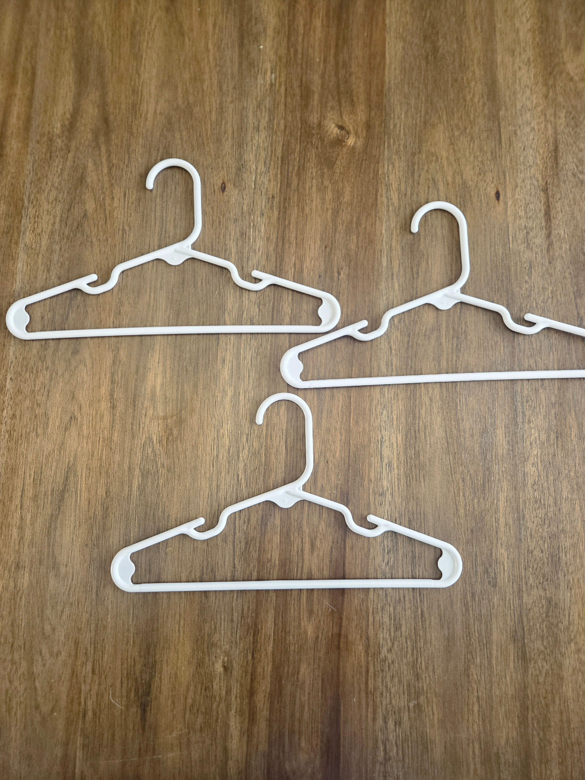 Seller 184 set of 50 white baby hangers