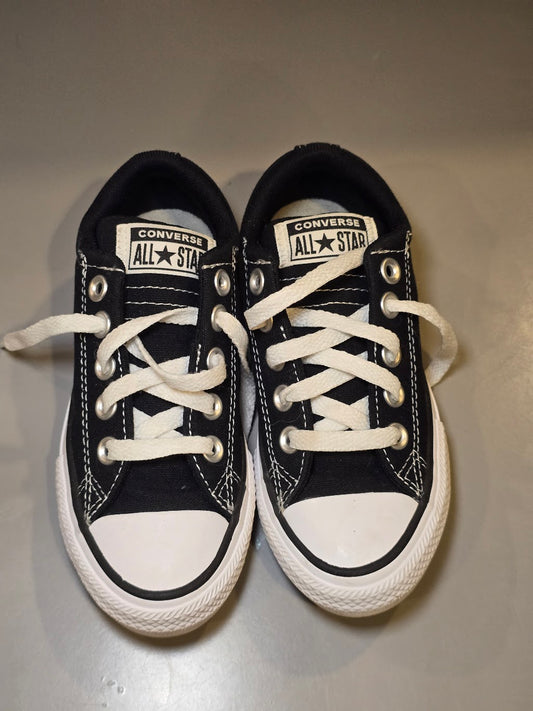 #131 Black Converse tennis shoes sz 12