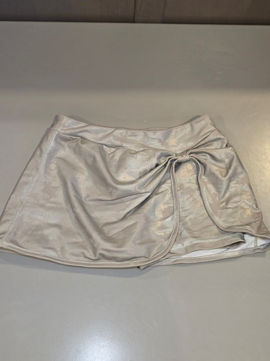#131 Disney 100 silver skort sz 7/8