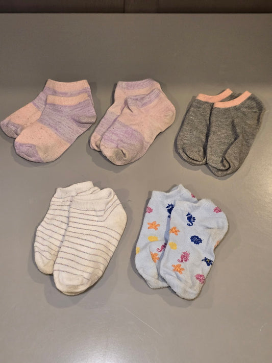 #131 Set of 5 Girls Socks