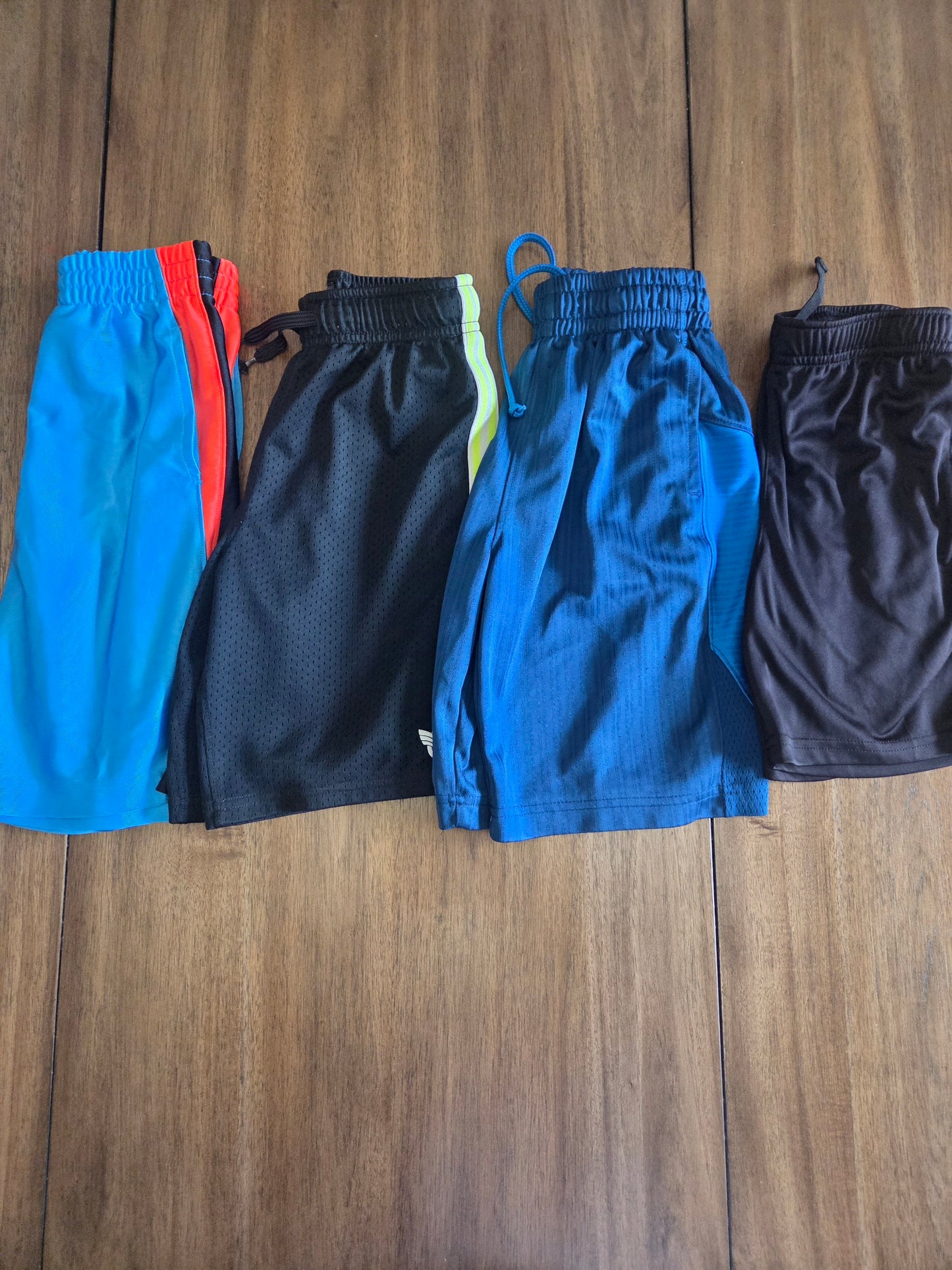 Seller 184 boys athletic shorts size 6/7