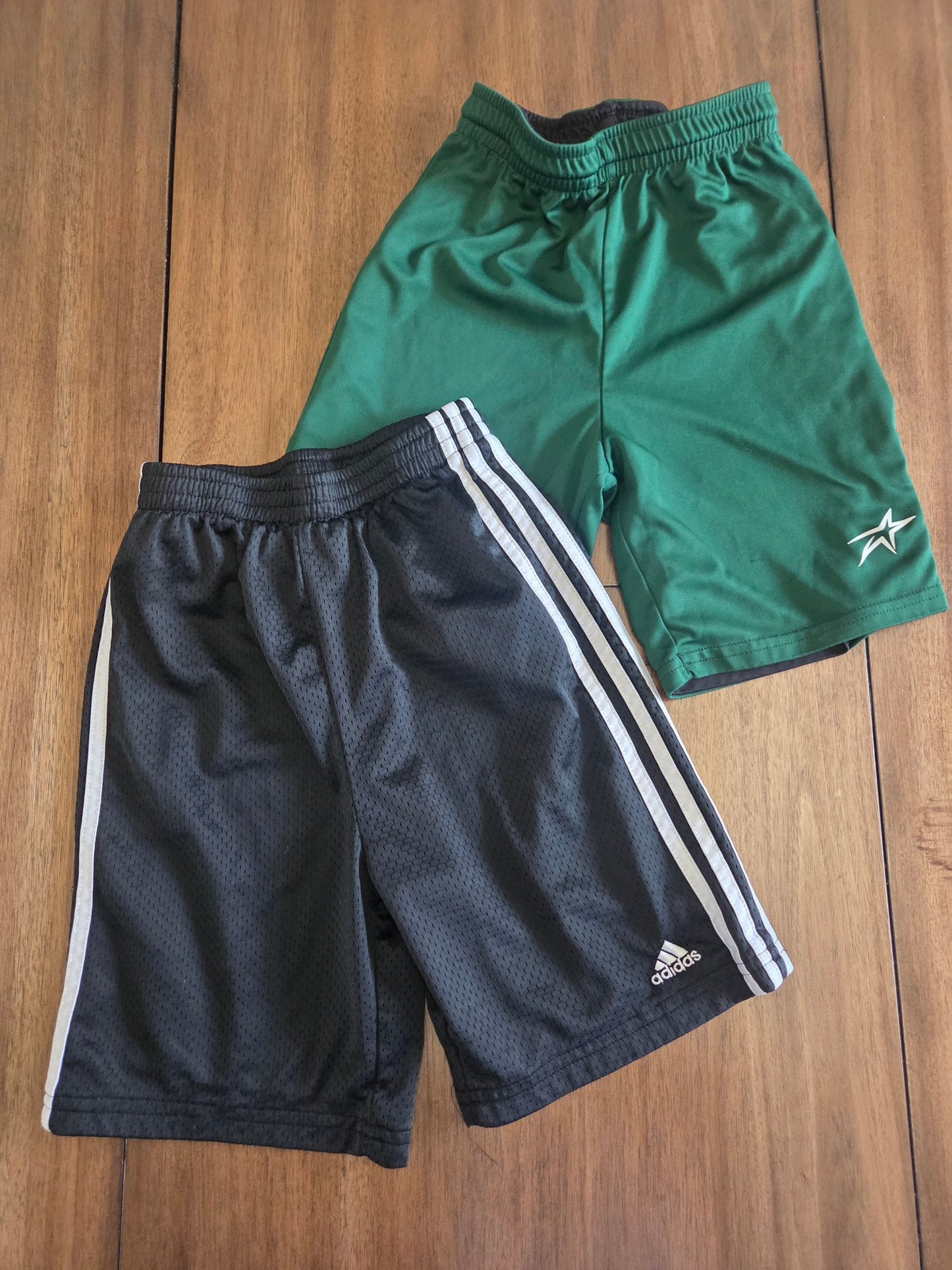 Seller 184 boys bottom bundle size 6/7