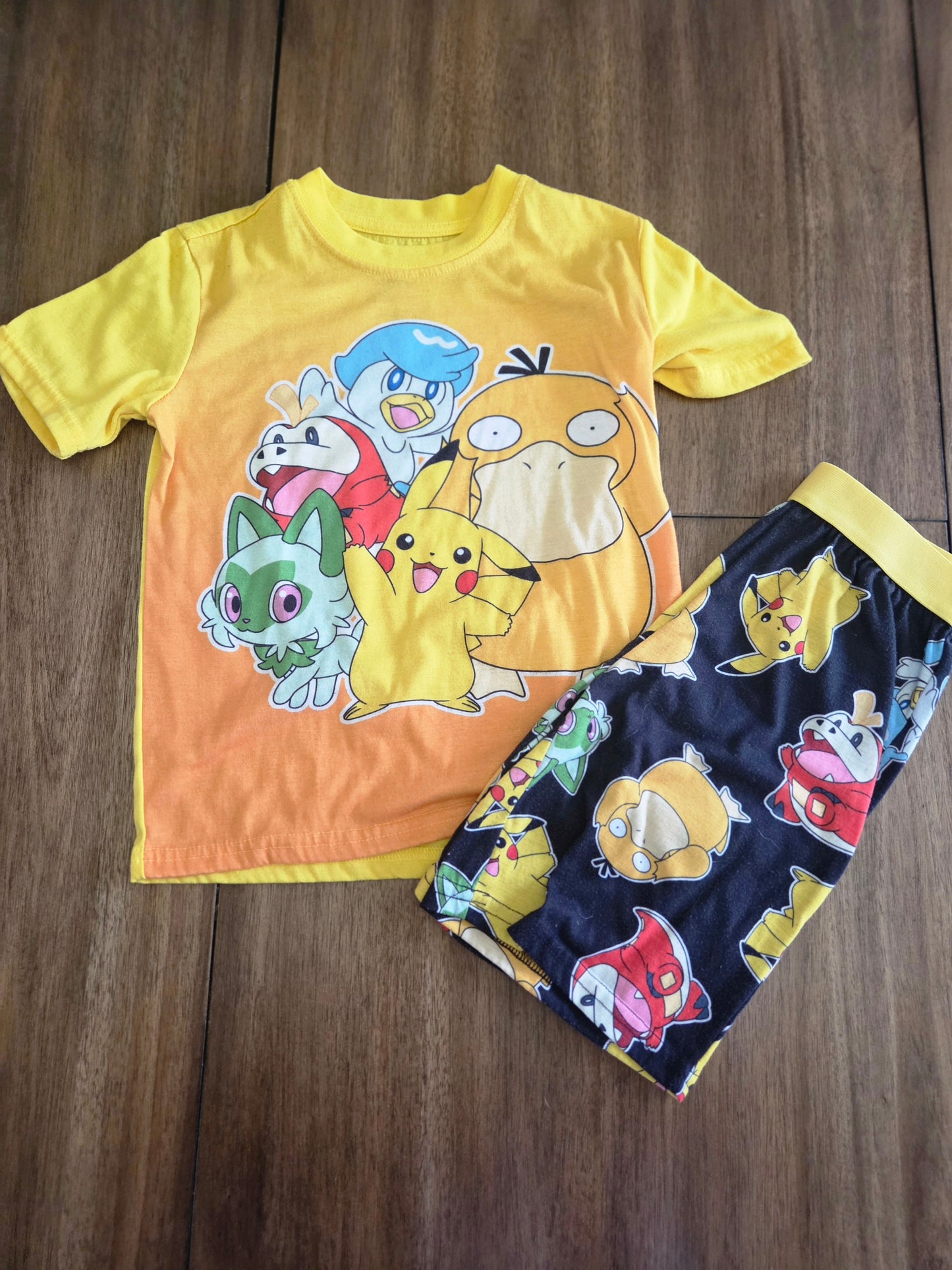 Seller 184 boys pokemon pajamas size 6/7