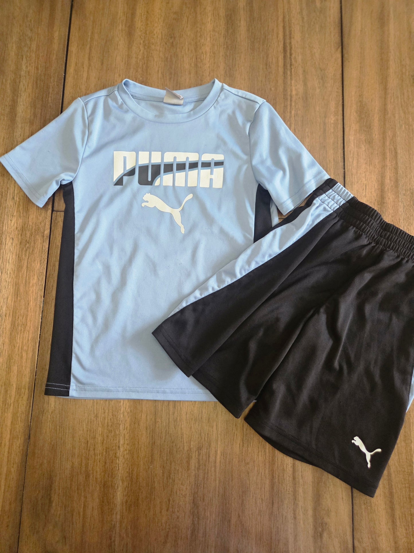 Seller 184 boys outfits size 7
