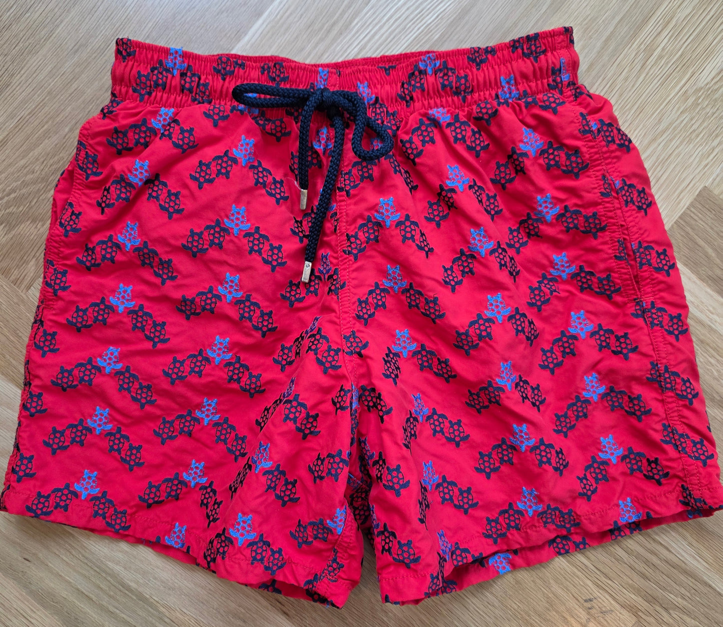 #147 Men's Swim Trunks Size M