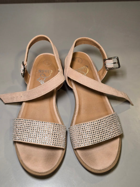 #131 REDUCED Art Class nude dress sandals sz 1