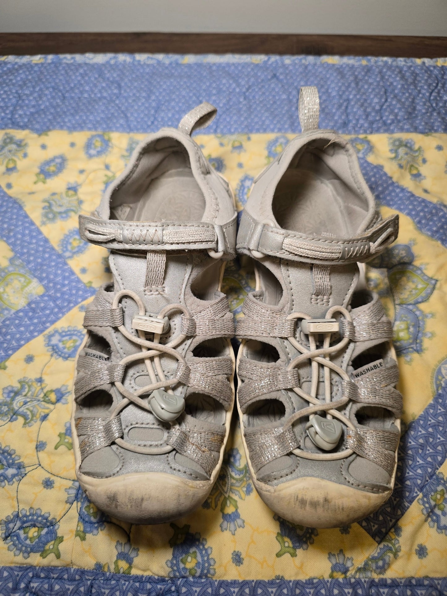 #131 REDUCED Keen silver water sandals sz 13