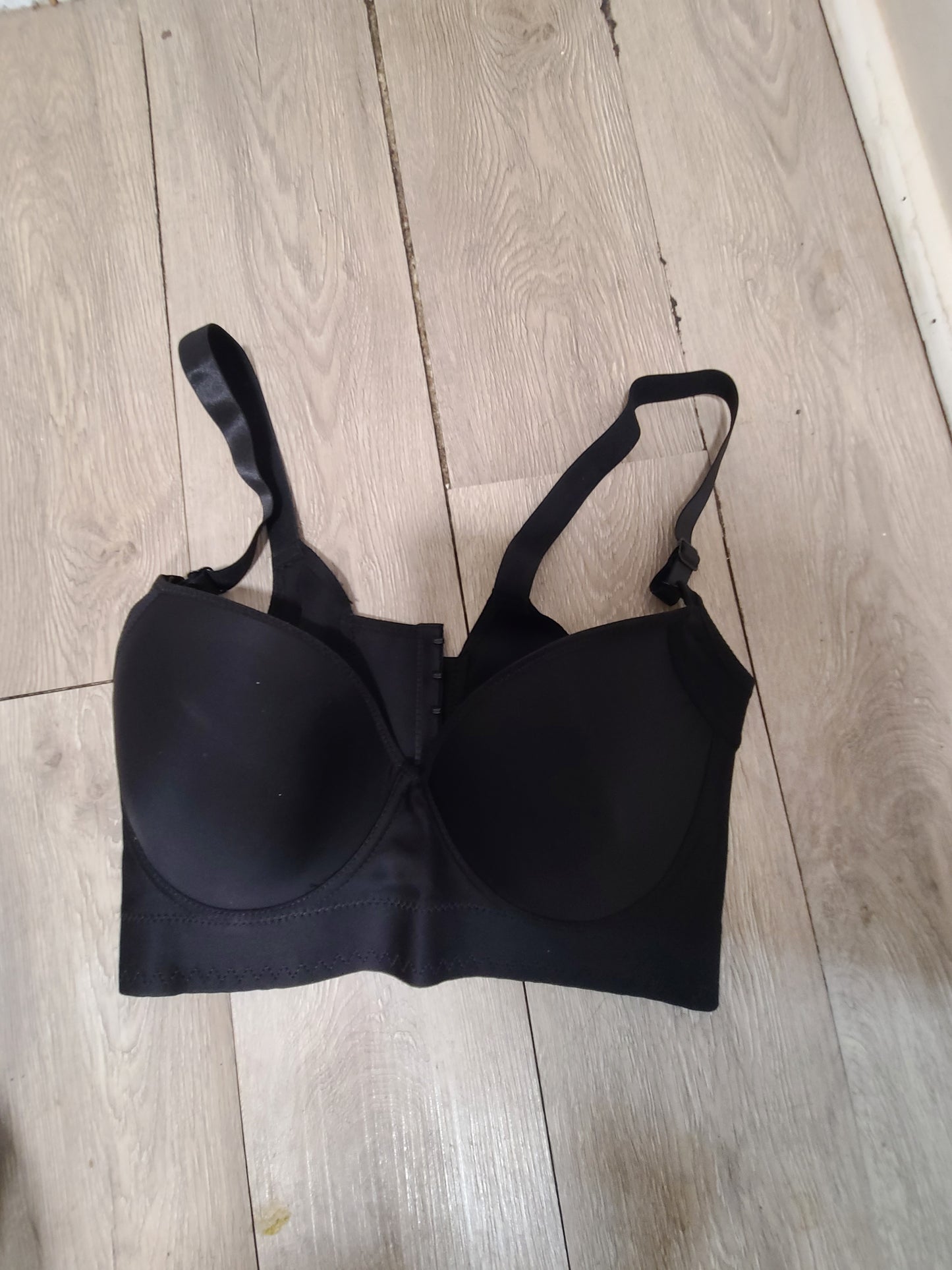 #66  unbranded black padded bra size 40D