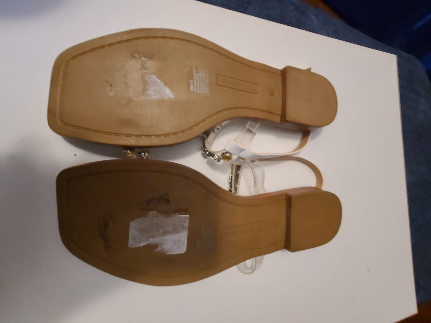 #66 womens Bcbgeneration size 10 sandals
