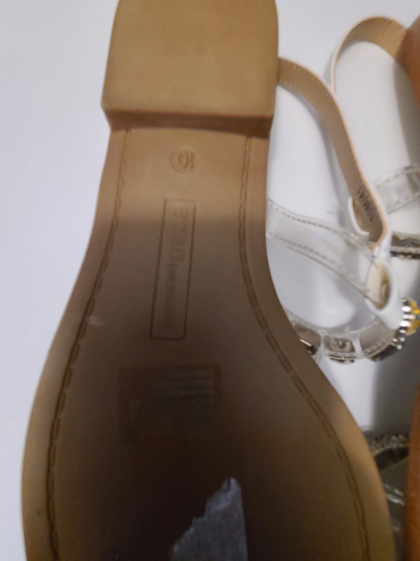 #66 womens Bcbgeneration size 10 sandals