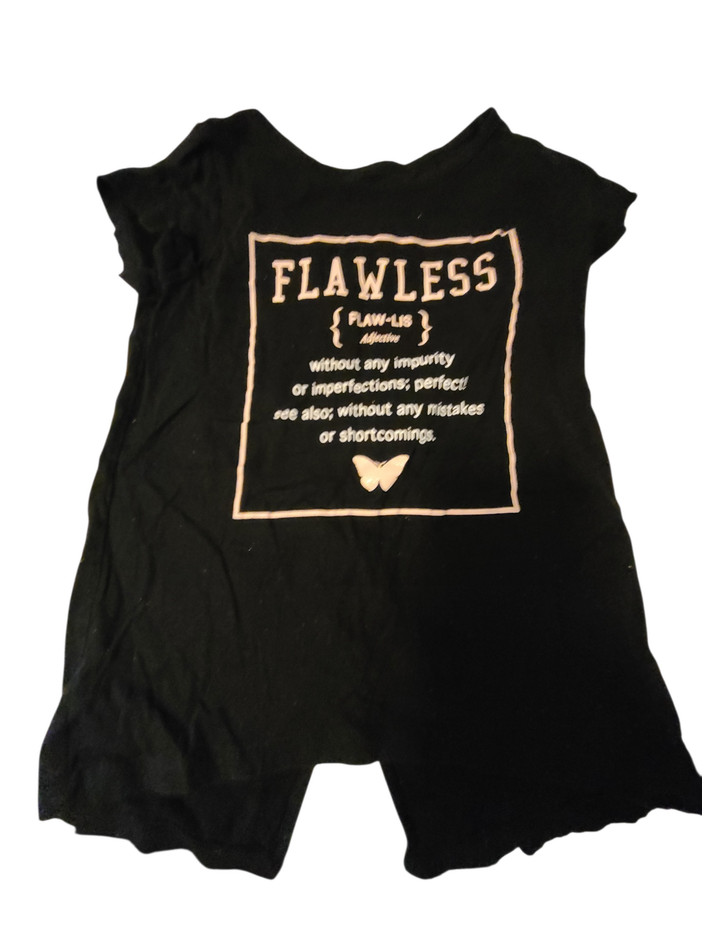 #66 girls the place screen tshirt size M (7/8))