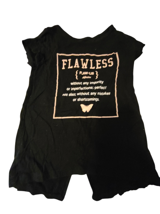 #66 girls the place screen tshirt size M (7/8))