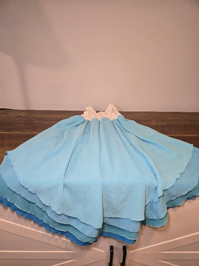 #131 REDUCED Oopsie Daisy Hi Lo Ombre Dress sz 6