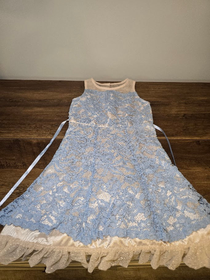 #131 REDUCED Zunie lace dress sz 6