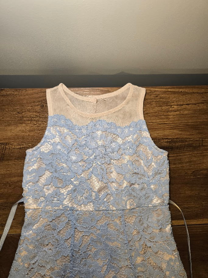 #131 REDUCED Zunie lace dress sz 6