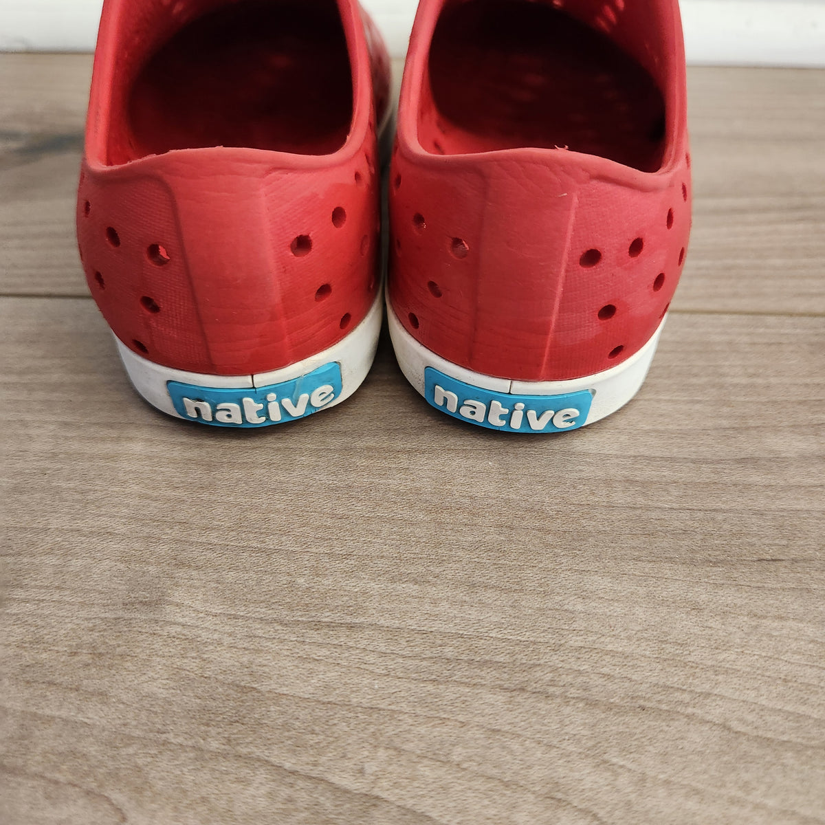 #167 Disney X Native Minnie Mouse c12 Red Jefferson Shoes