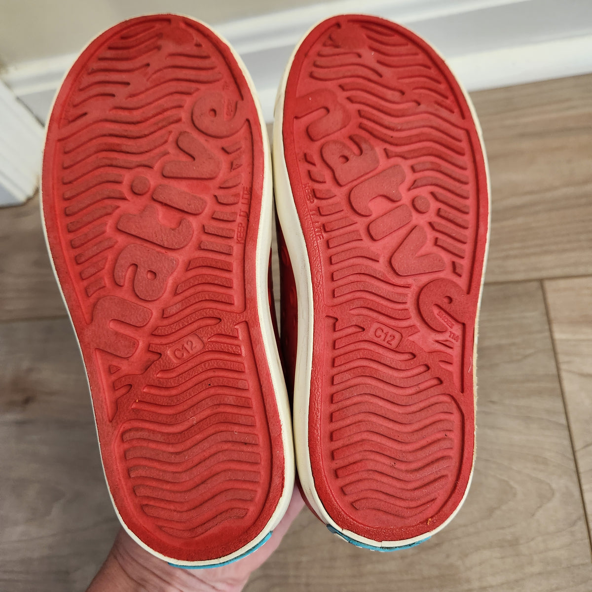 #167 Disney X Native Minnie Mouse c12 Red Jefferson Shoes
