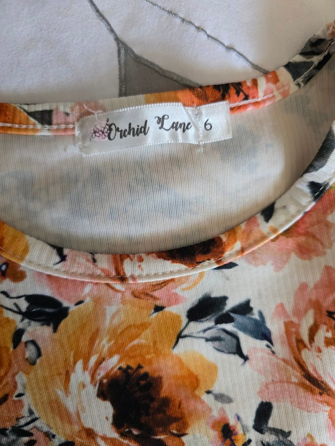 #131 Fall Floral and velvet dress sz 6