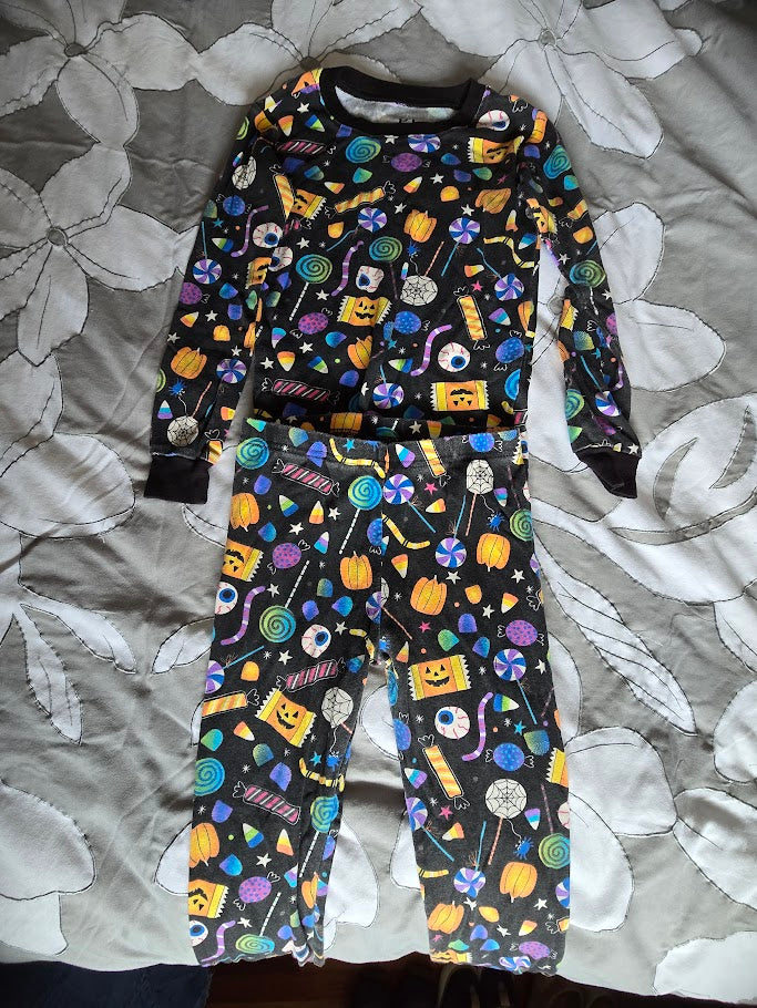 #131 Children's Place Halloween PJs sz 8