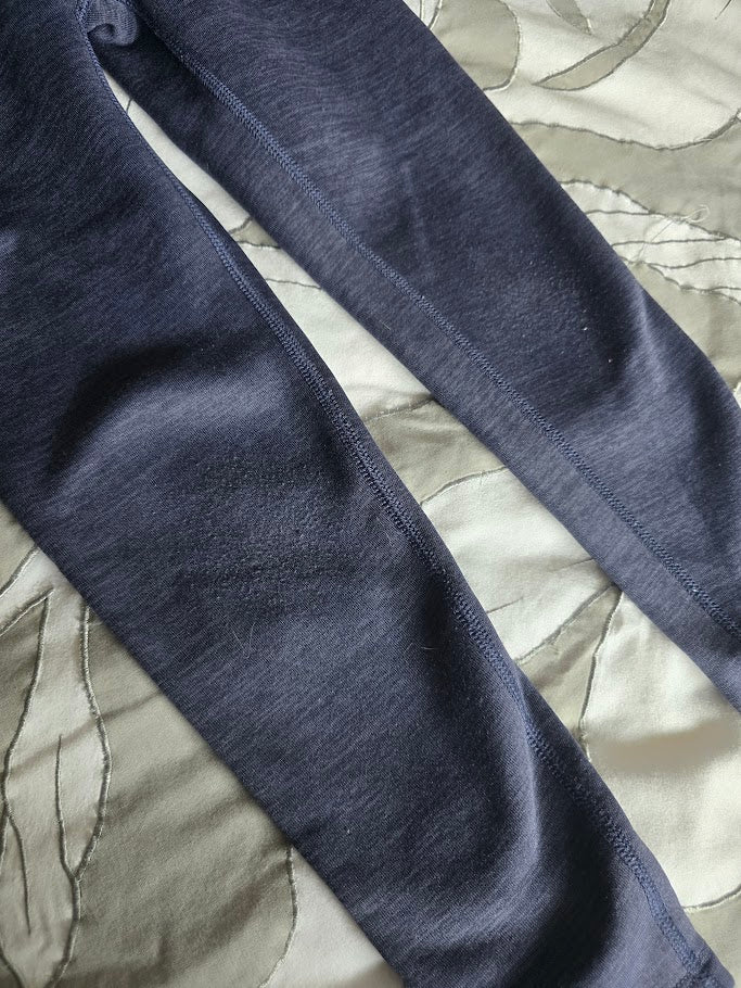 #131 Athleta Girl navy fleece legging sz xs 6