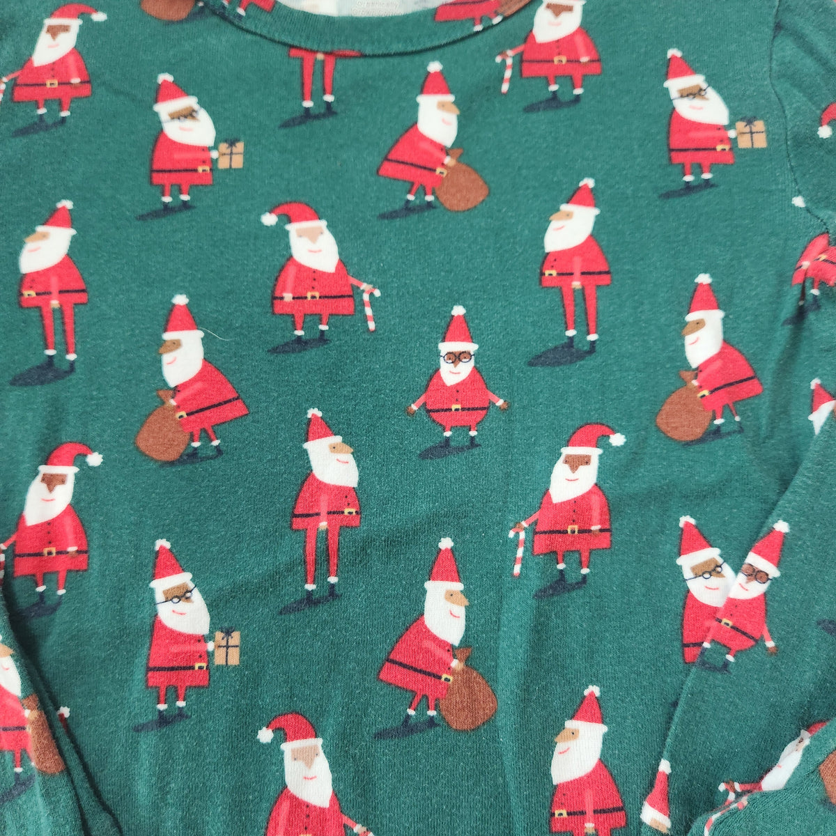 #167 Gap Kids Size 8 Green Santa Print Pajama Set
