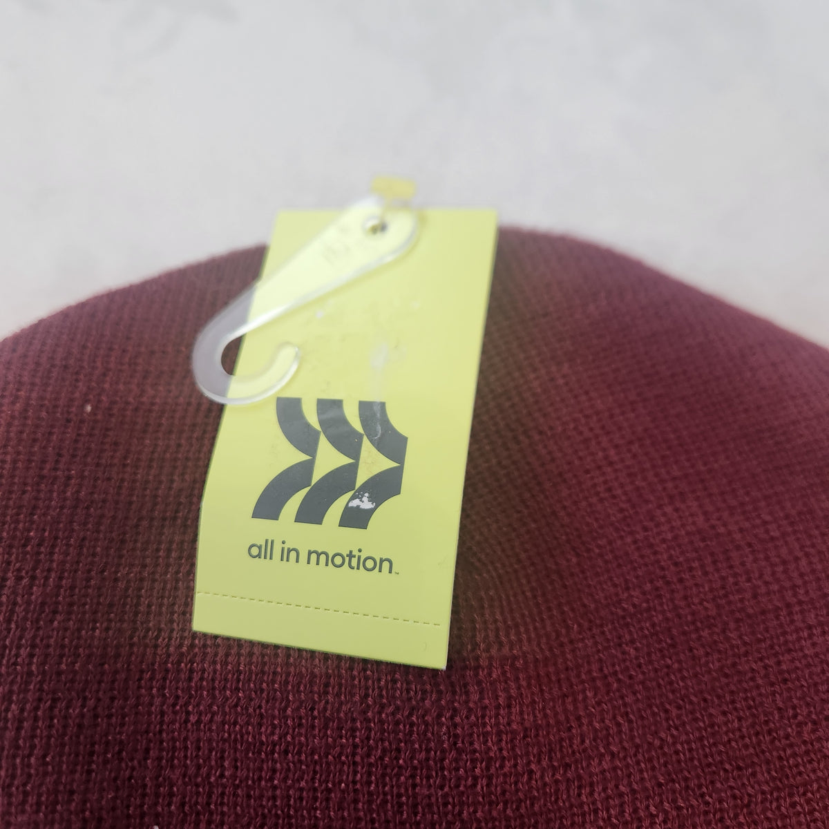 #167 NWT All in Motion OSFA Maroon Cuffed Knit Beanie Hat