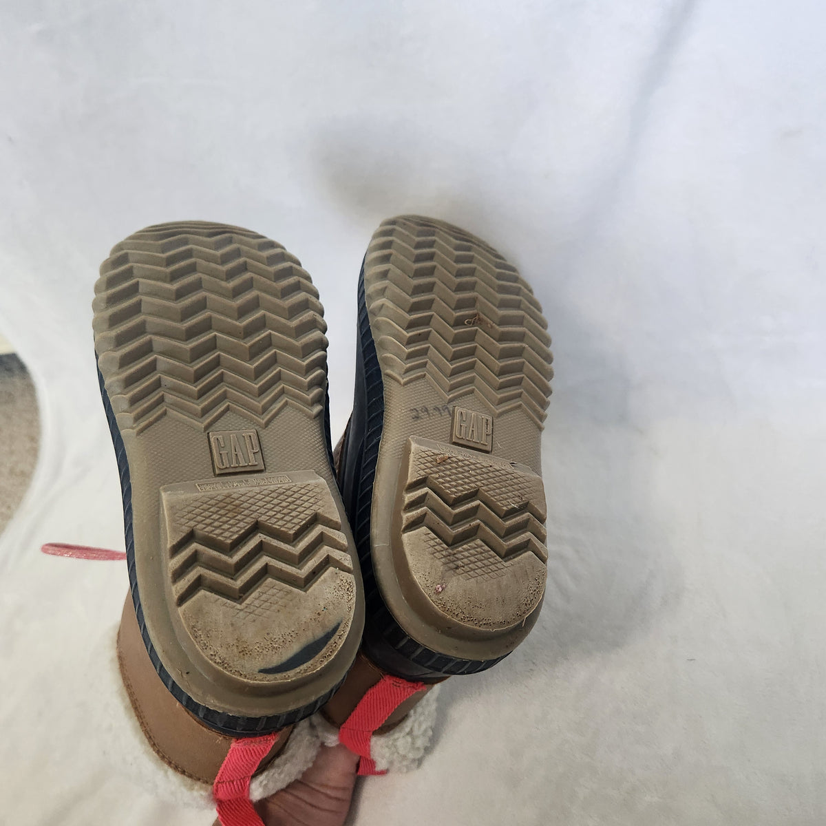 #167 Baby Gap 12/13 Sherpa Lined 3M Thinsulate Duck Rain Winter Boots