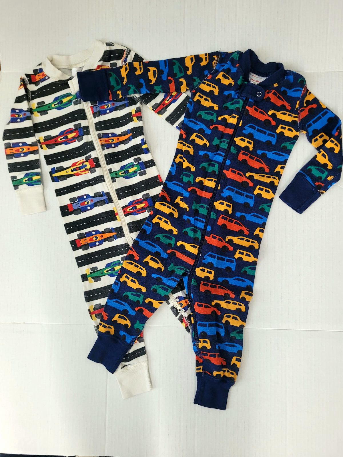 #164 Hanna Andersson Racecar and Automobile Zip-Up Onesies Boys 80 (18-24M)