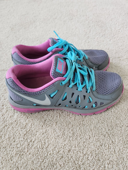 #167 Nike Women's 7.5 Dual Fusion Run 2 Cool Grey/Gamma Blue/Club Pink Sneakers