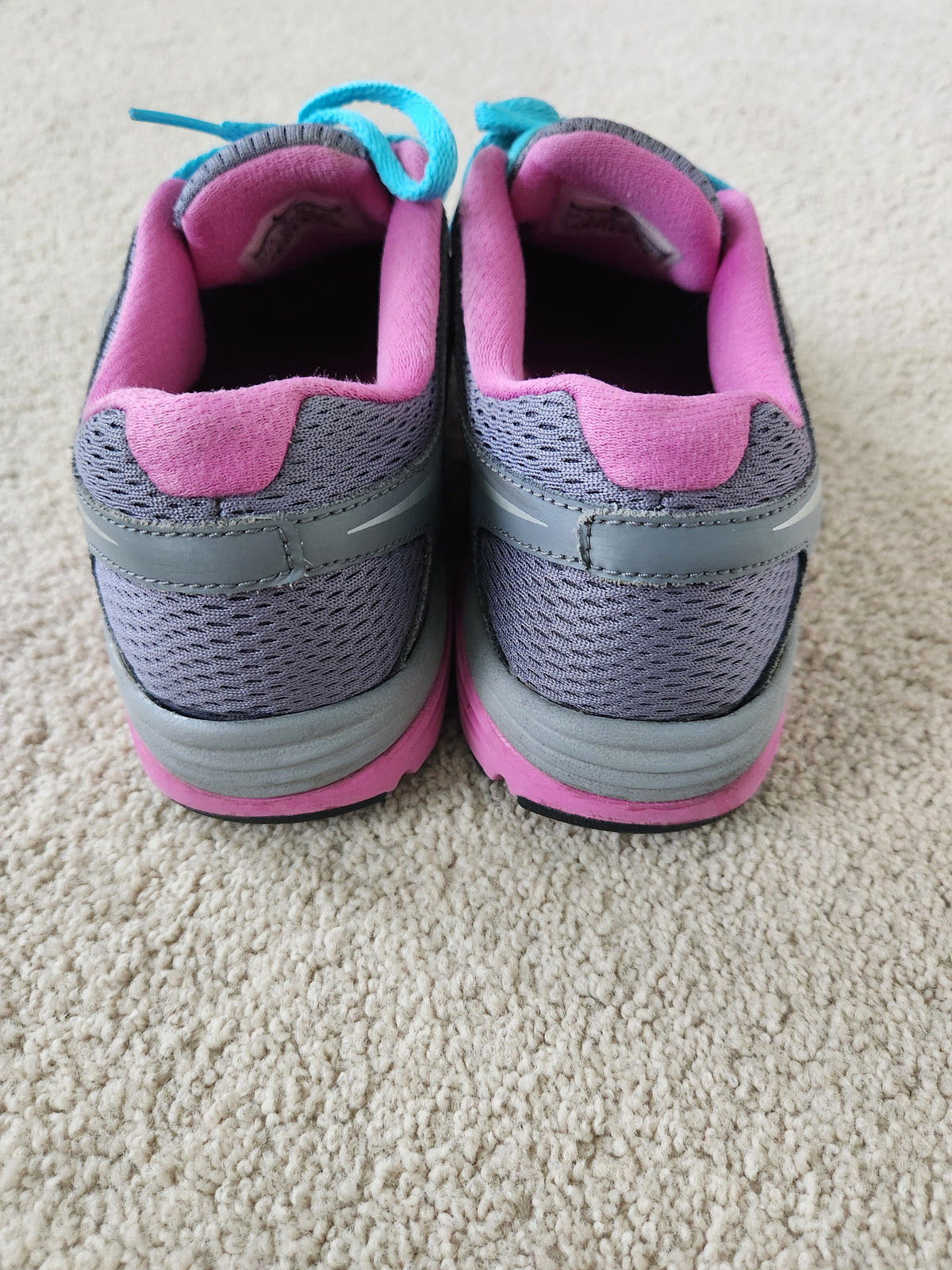 #167 Nike Women's 7.5 Dual Fusion Run 2 Cool Grey/Gamma Blue/Club Pink Sneakers