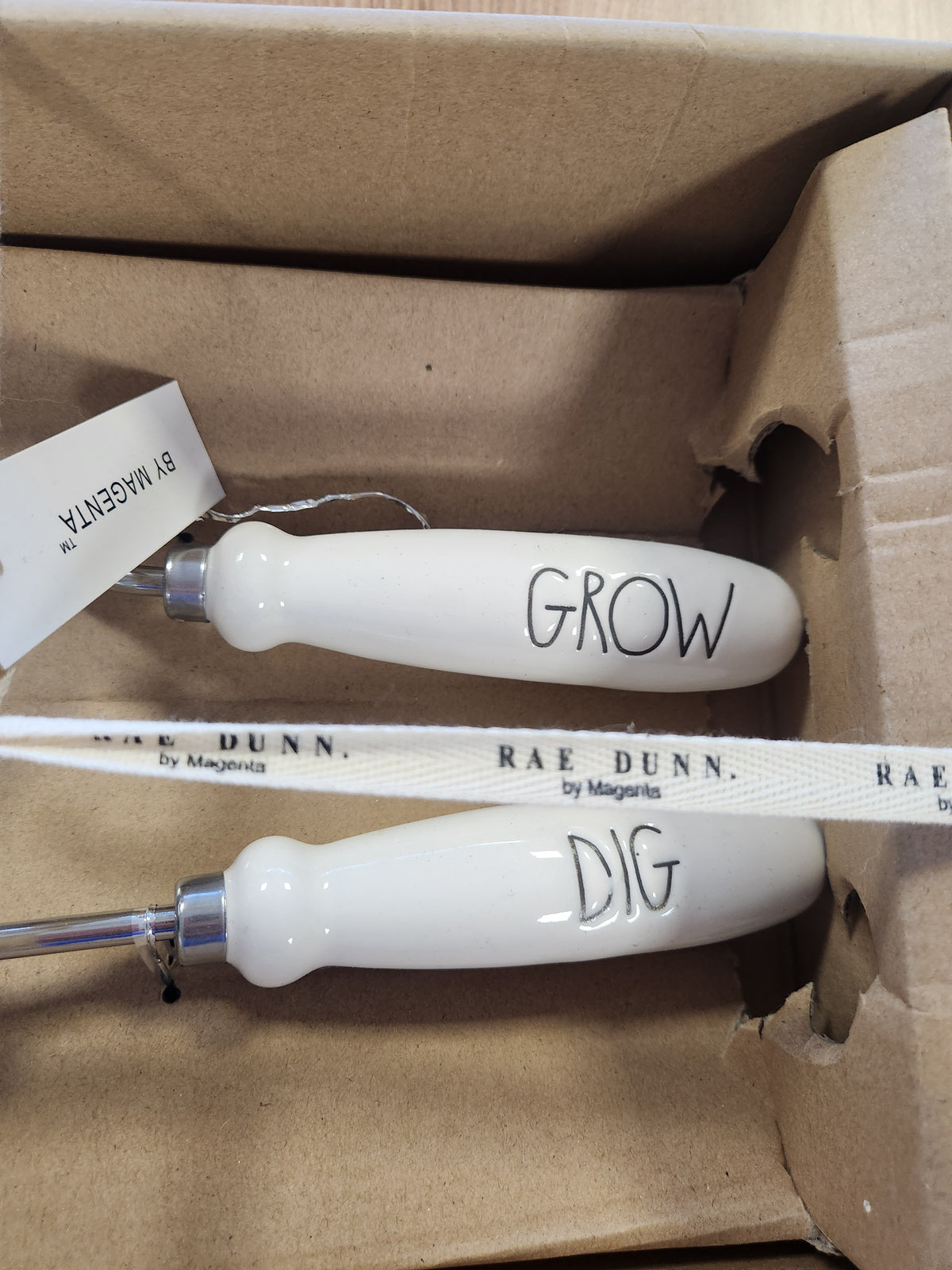 #167 NWT Rae Dunn Dig Grow Garden Tools Set