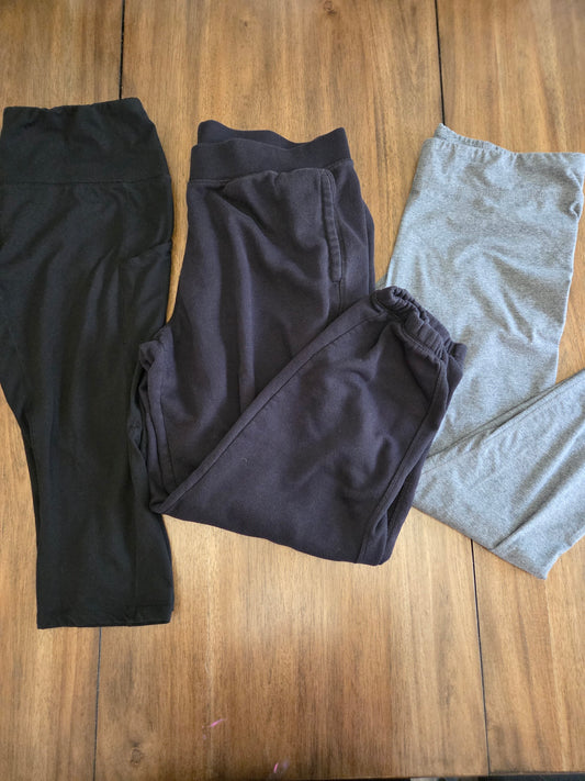 Seller 188 Women's XL Athletic pants size XL