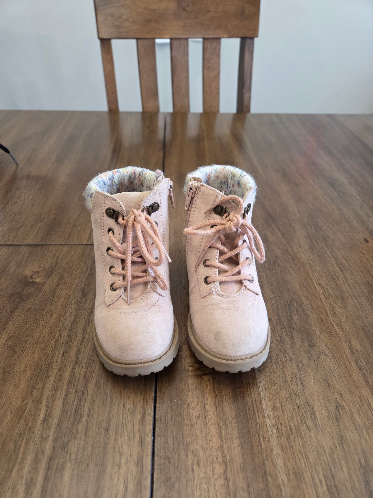 Seller 188 girls suede old navy pink shoes size 10