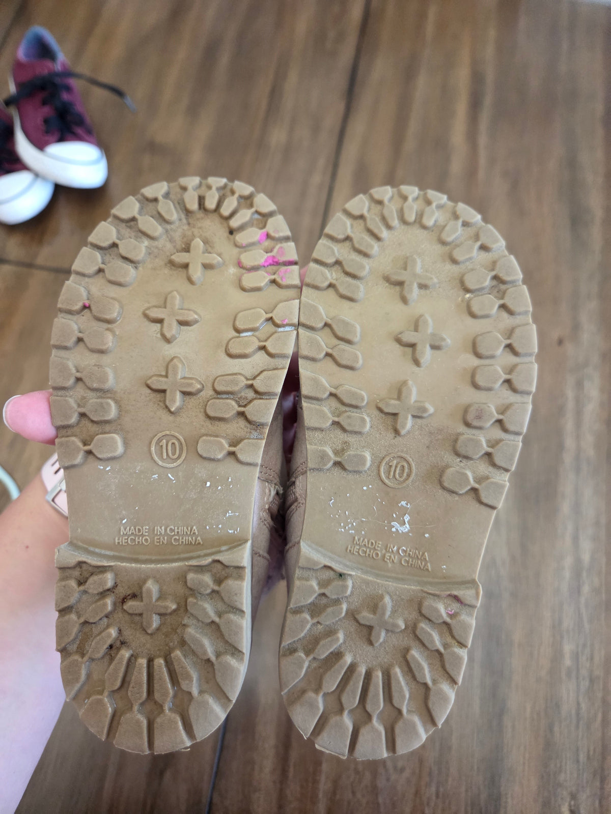Seller 188 girls suede old navy pink shoes size 10