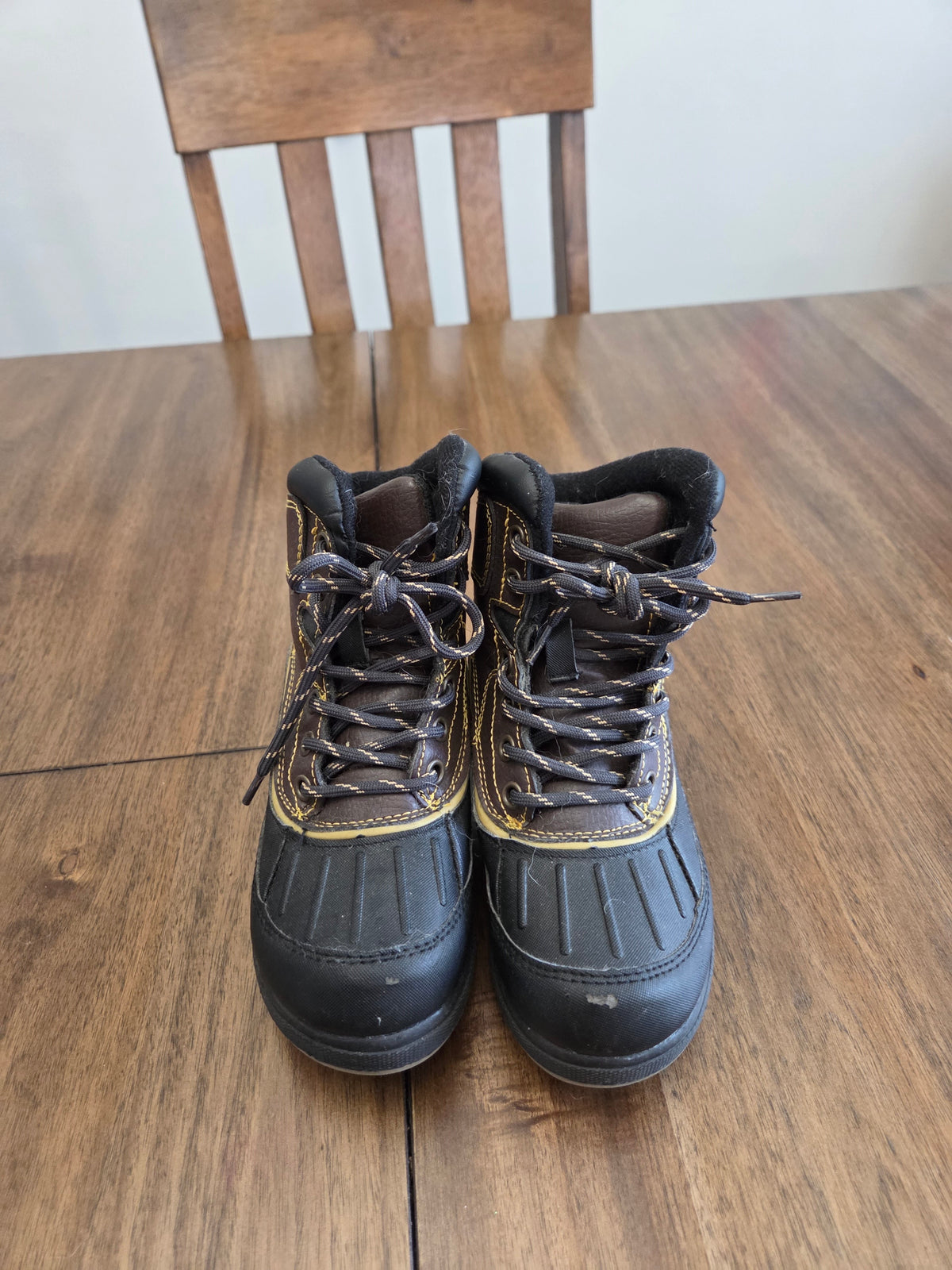 Seller 188 boys hiking boots size 12
