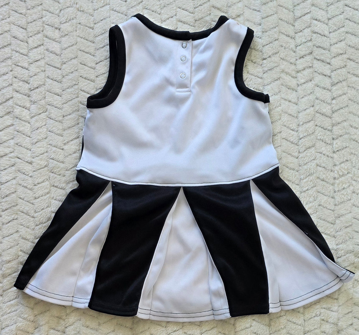 #190 Girls 3T Rivalry Threads UC Bearcats Cheerleader Uniform (2 of 2)