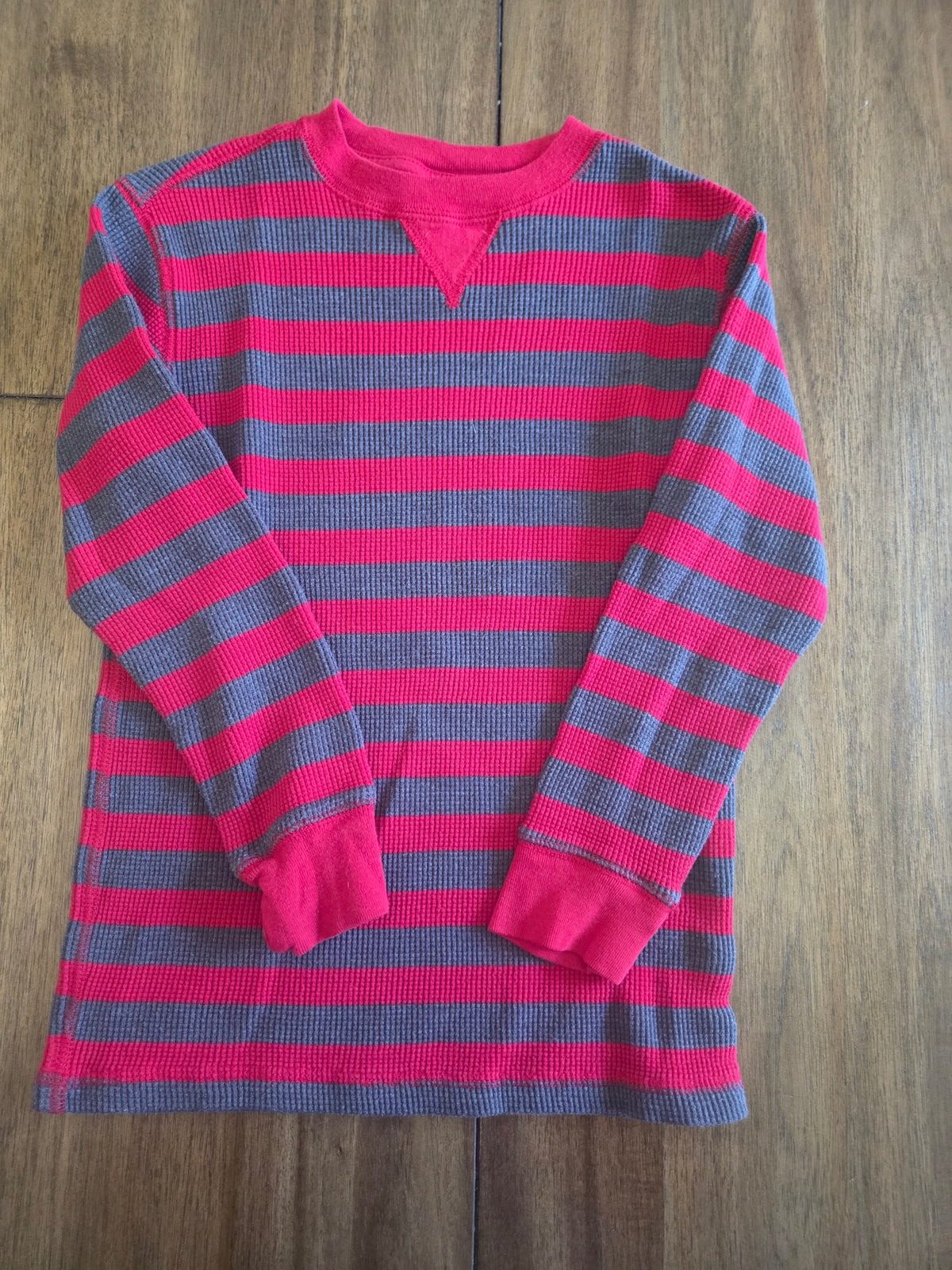 Seller 188 boys tops size 6/7