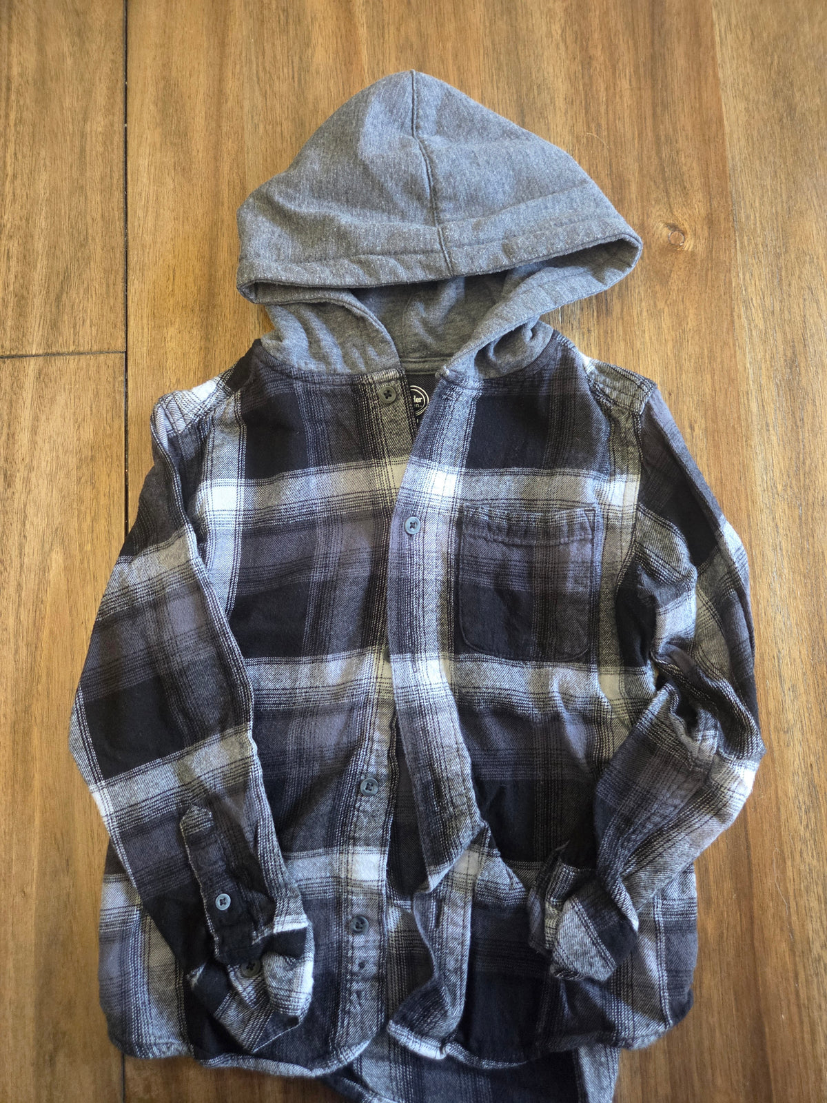 Seller 188 Boys flannel hoodies size 6/7