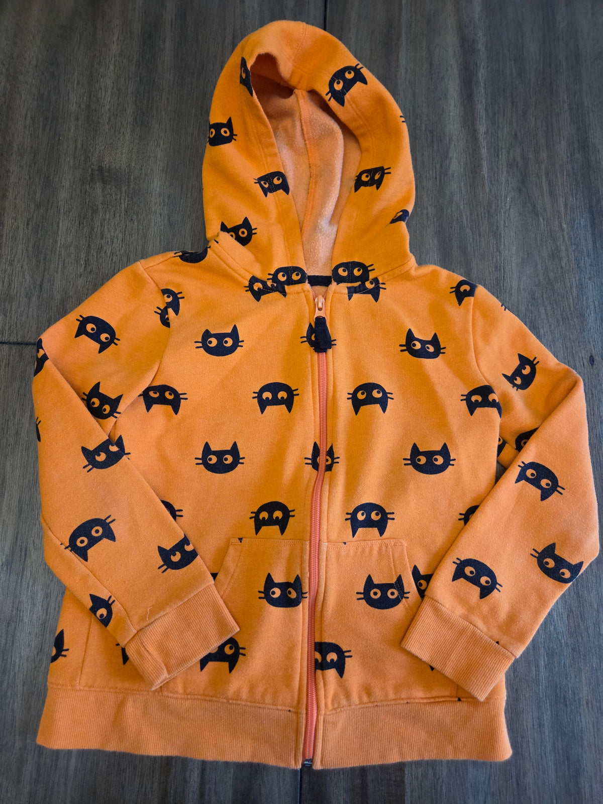 Seller 188 boys size 7 Skeleton and Halloween zip up