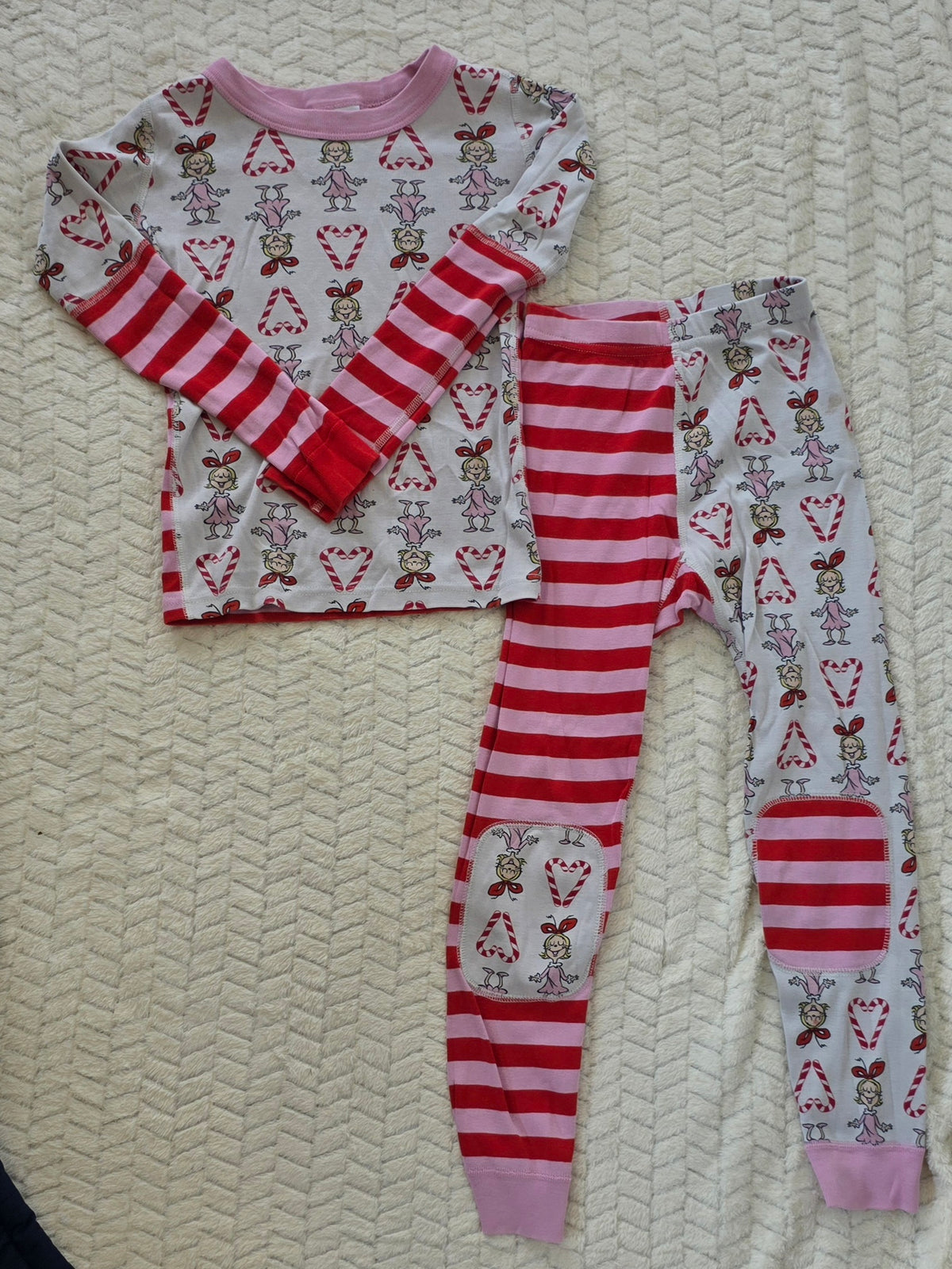 #190 Girls 6–7 Hanna Andersson Pink/Red Dr. Seuss Cindy-Lou Holiday Pajama Set