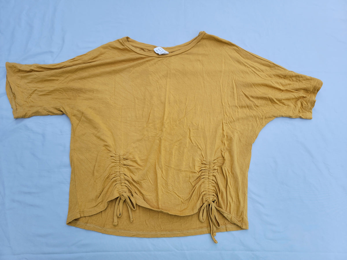 Seller #18 Girl's Kate Quinn Yellow Short Sleeve Top Size 11-12