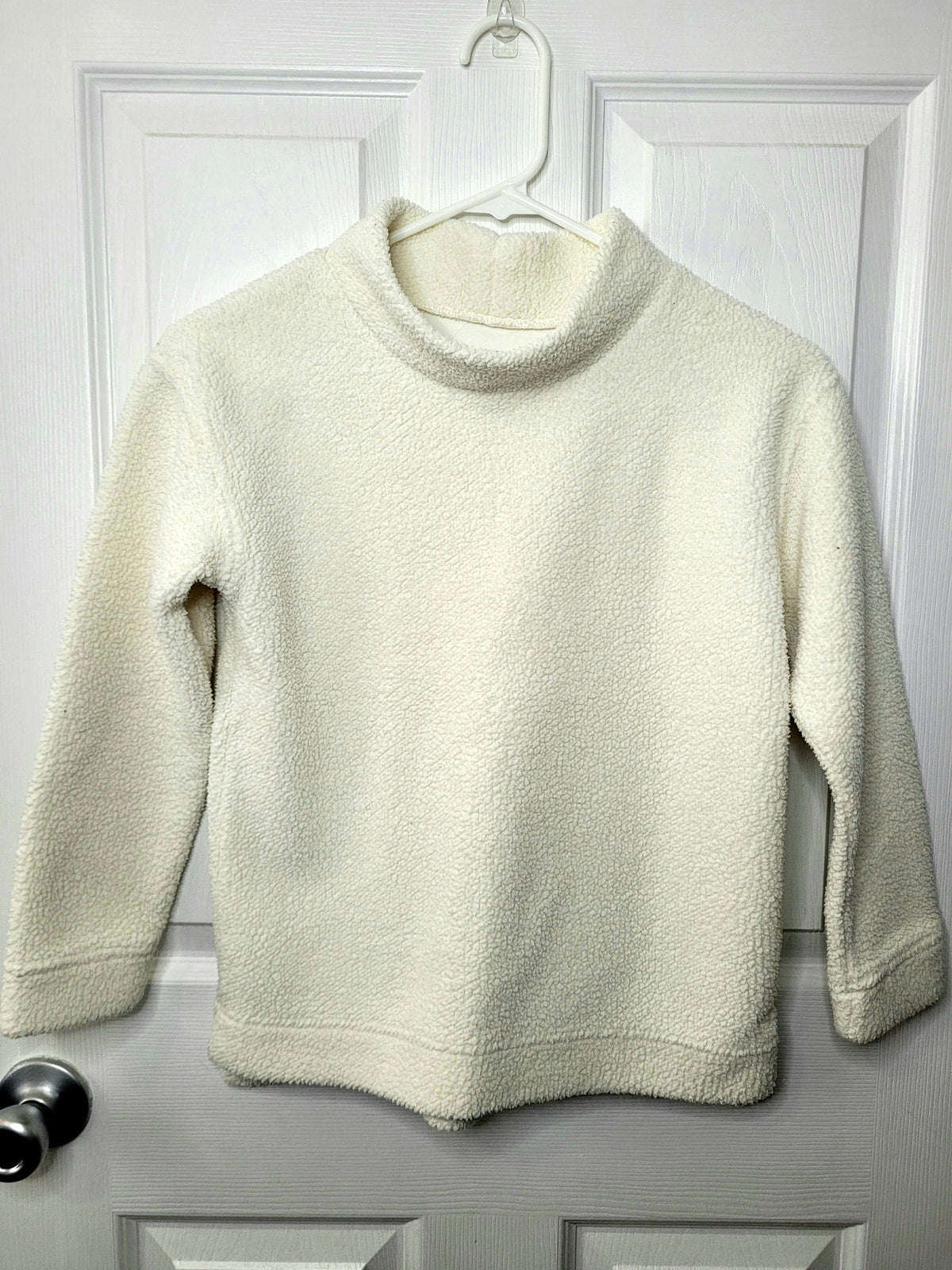 #164 Vineyard Vines Mock Neck Sherpa Pullover Girl's M (10-12)