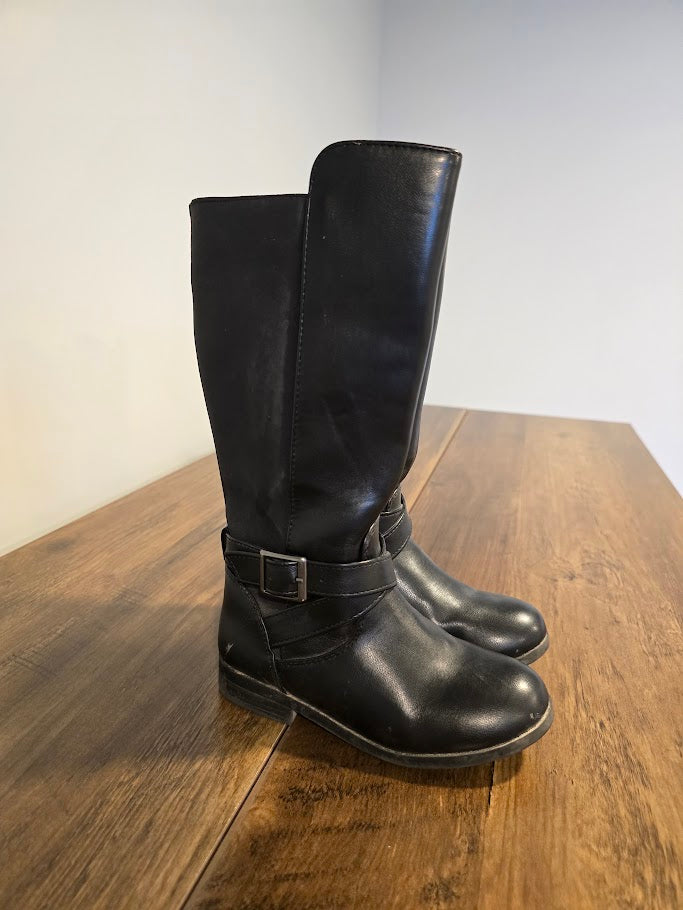 #131 girls black riding boots sz 11