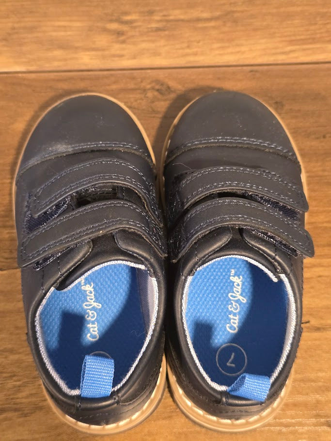 #131 Cat & Jack boys navy dress shoes sz 7