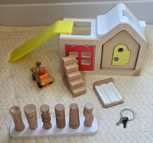 #190 Lovevery Observer Play Kit – Partial Set (Playhouse + Speedster + Emotion Dolls)