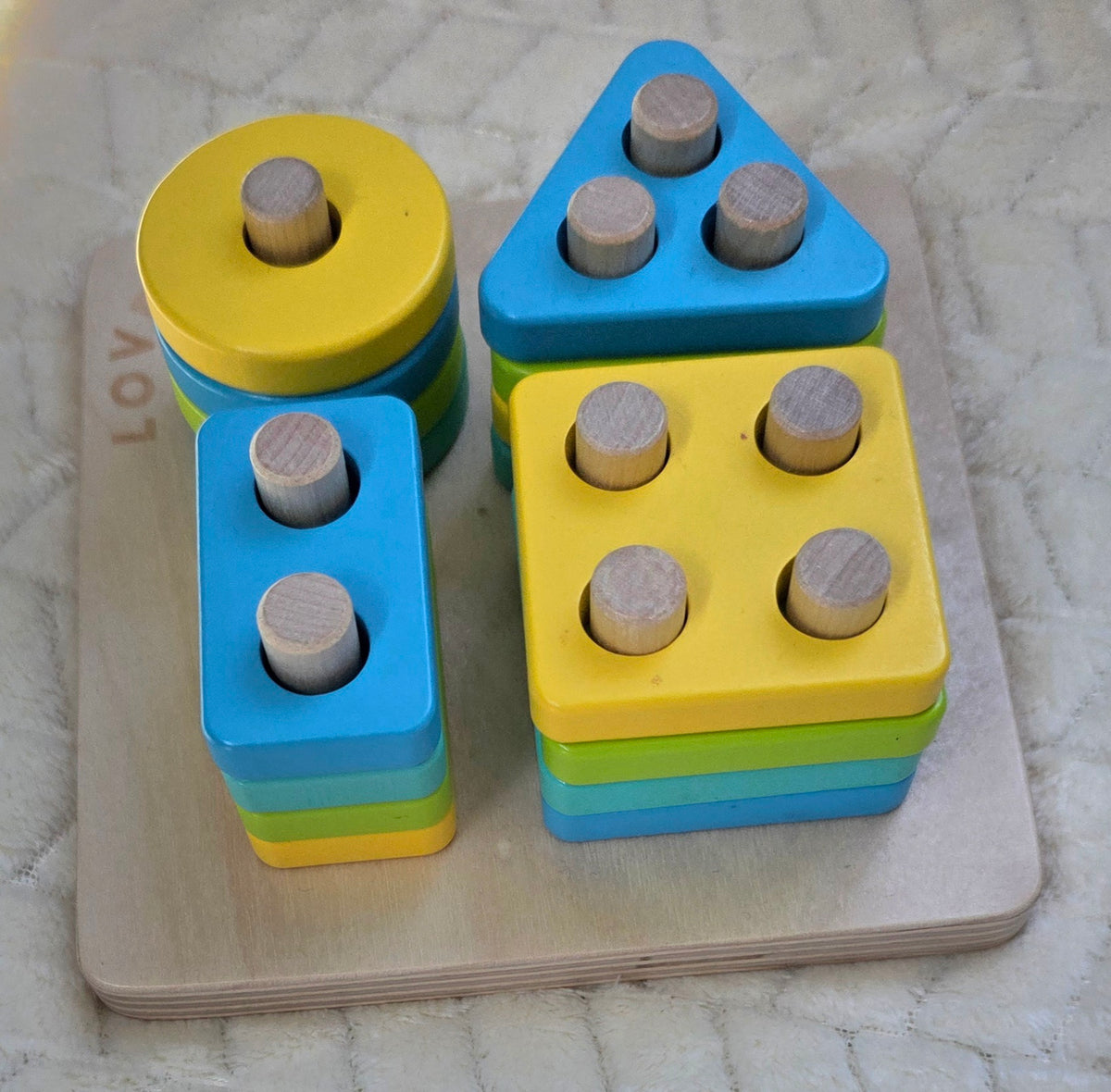 #190 Lovevery Enthusiast Play Kit – Partial Set (Scale + Peg Puzzle + Squeegee Set)