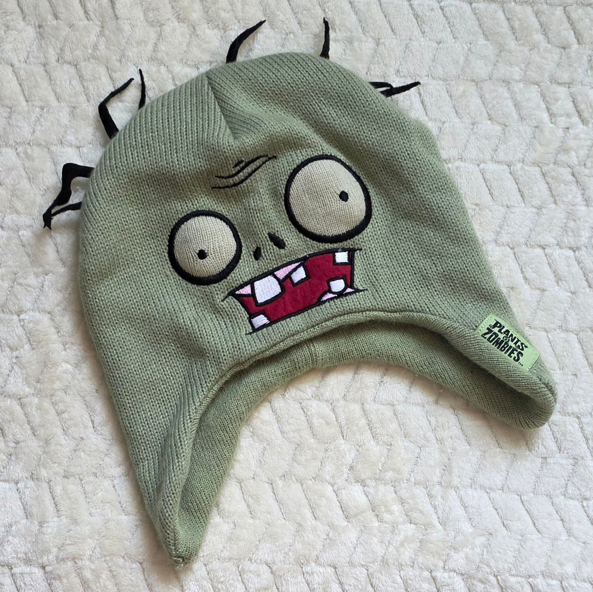 #190 One Size Intended for Ages 14+ Plants vs. Zombies Zombie Winter Beanie